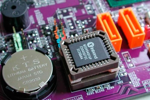 Замена батарейки BIOS в Киеве