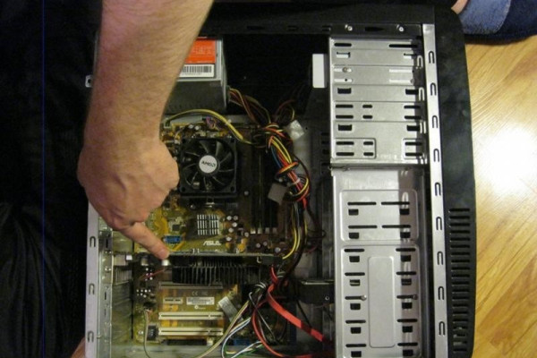 Не работает видеокарта: причины и решение