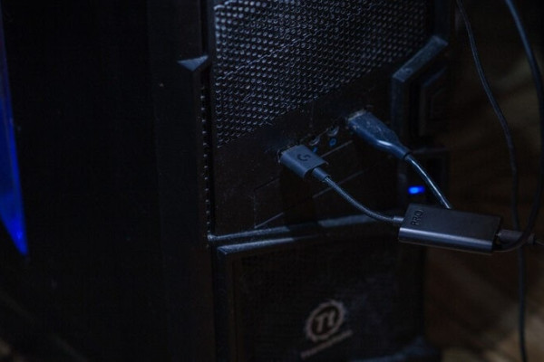 Треск в динамиках ноутбука